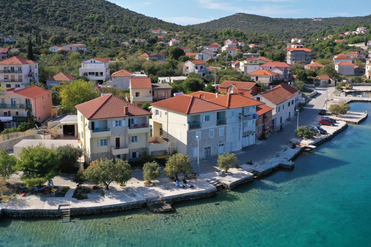 Apartments Babin Vinišće Exteriör bild