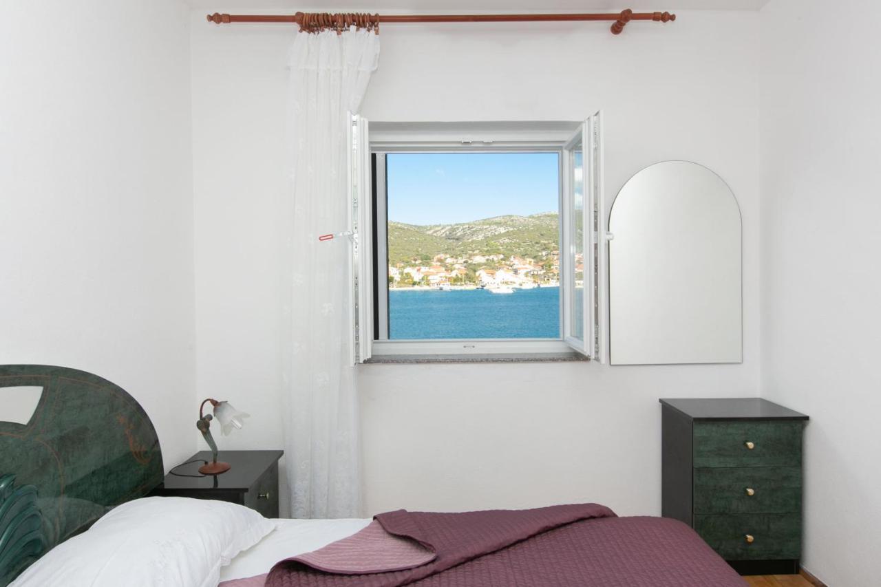 Apartments Babin Vinišće Exteriör bild