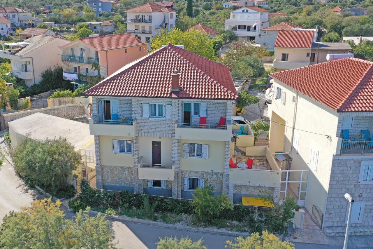 Apartments Babin Vinišće Exteriör bild