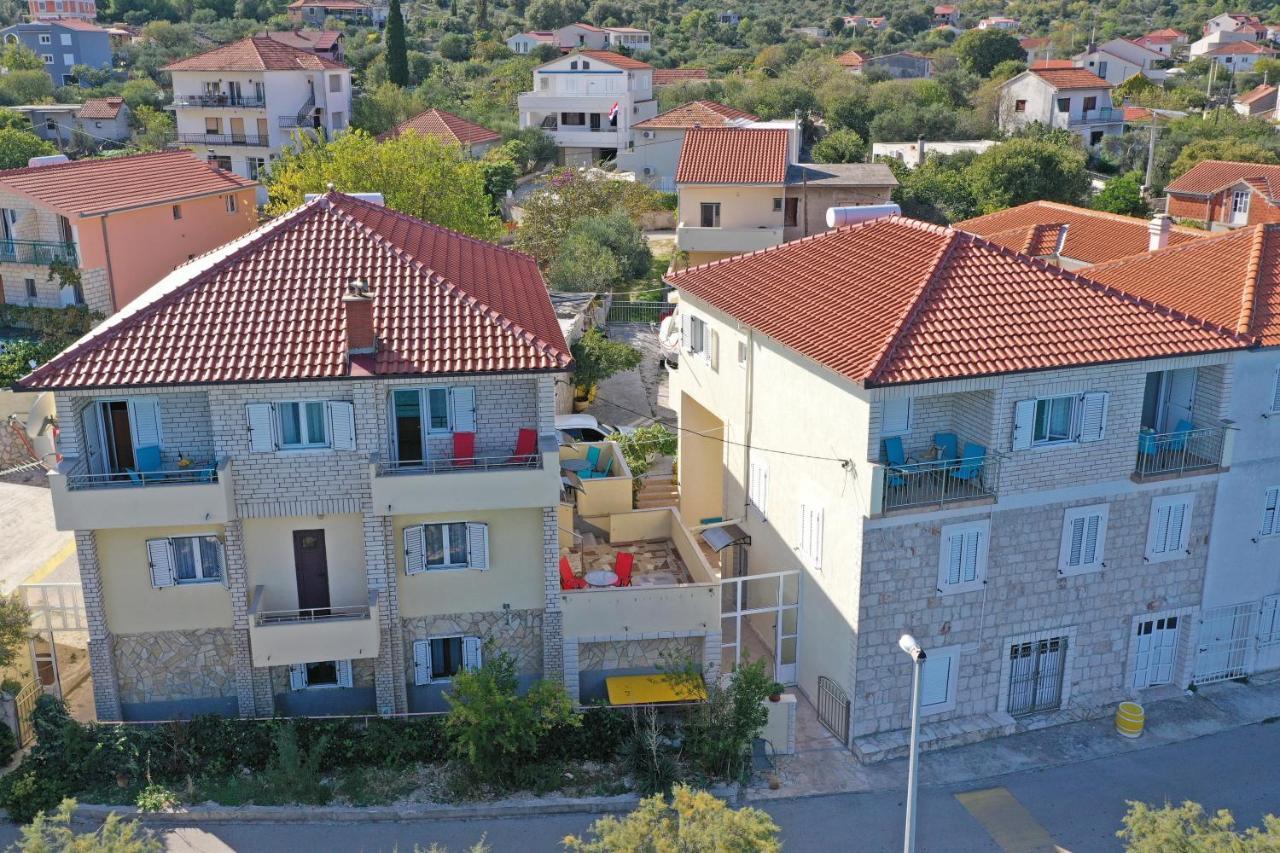 Apartments Babin Vinišće Exteriör bild