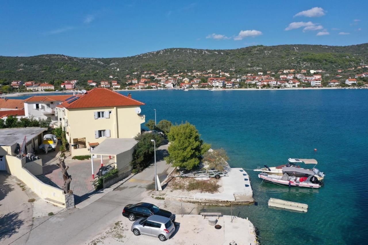 Apartments Babin Vinišće Exteriör bild