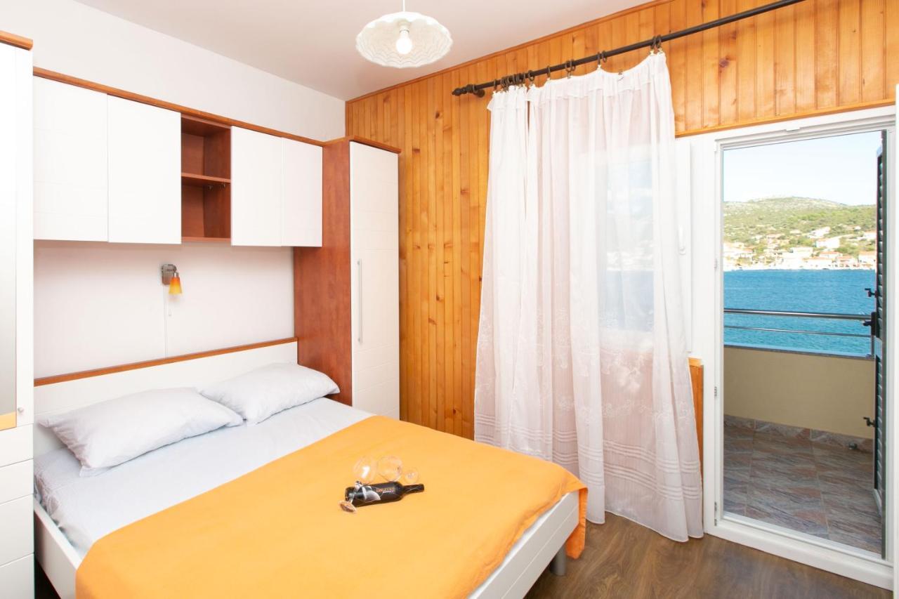 Apartments Babin Vinišće Exteriör bild