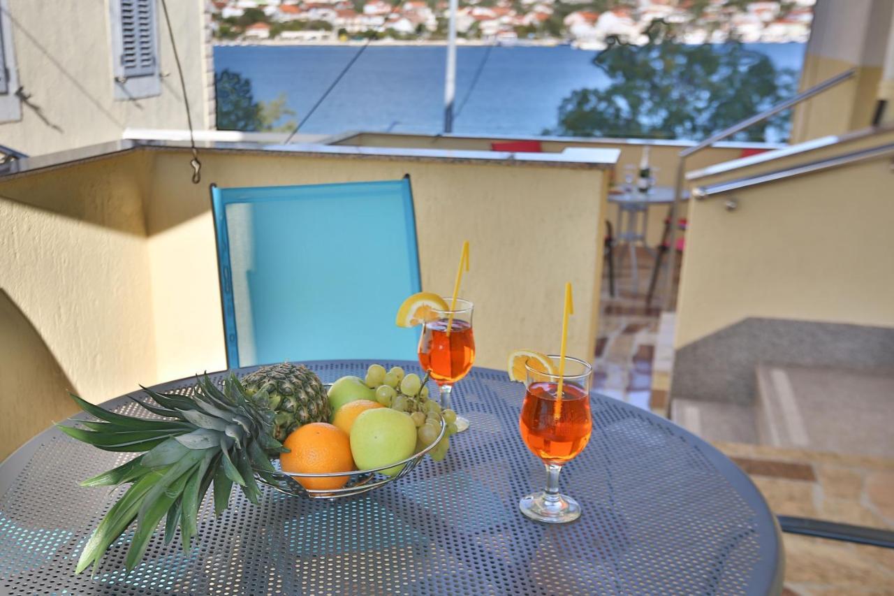 Apartments Babin Vinišće Exteriör bild